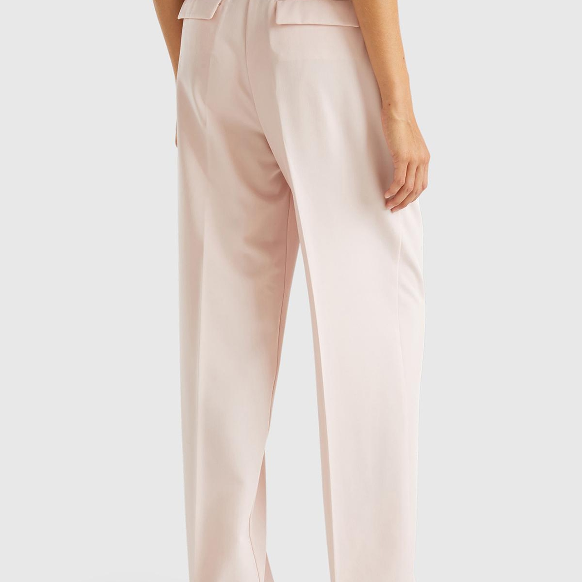 Kadın Toz Pembe Viskoz Karışımlı Arkası Kapaklı Cepli Geniş Paça Pantolon