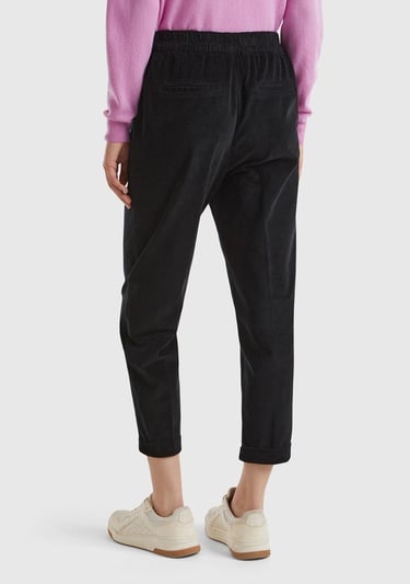  Kadın Siyah Beli Lastikli Kadife Pantolon