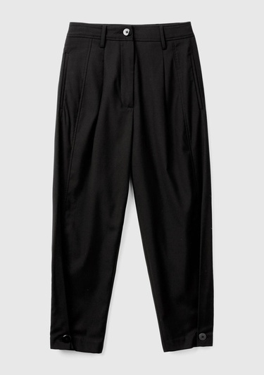  Kadın Siyah Yün ve Viskoz Karışımlı Paçası Düğme Detaylı Pantolon