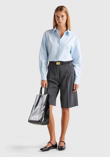  Kadın Antrasit Viskoz Karışımlı Pile Detaylı İnce Çizgili Bermuda Şort