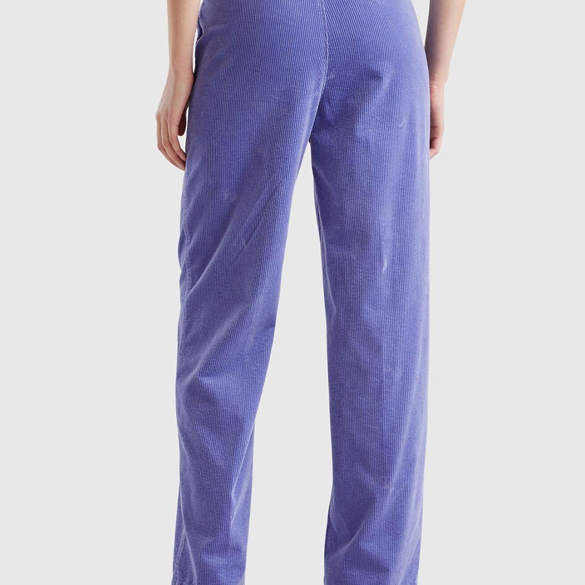 Kadın Mor Pamuk Karışımlı Arkası Lastikli Cepli Geniş Paça Kadife Pantolon