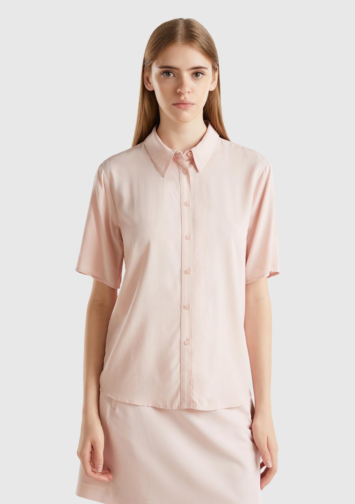  Kadın Toz Pembe %100 Viskoz Yarım Kollu Düz Gömlek