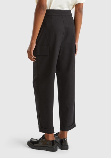 Kadın Siyah Yün ve Liyosel Karışımlı Cepli Yüksek Bel Kargo Pantolon