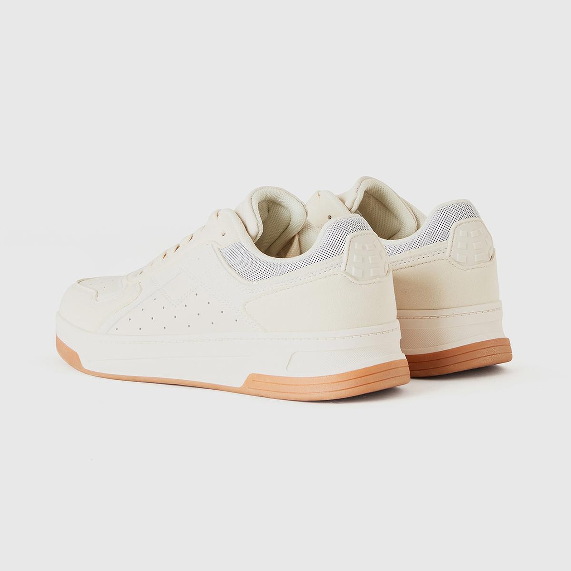 Kadın Krem İki Renkli Bağcıklı Spor Ayakkabı