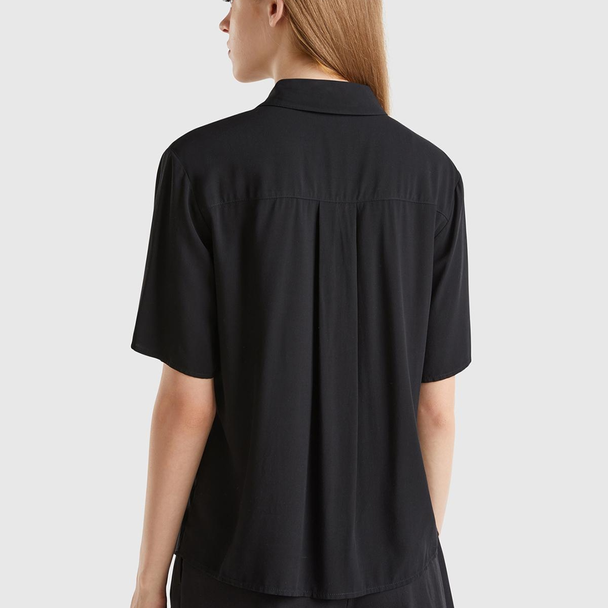 Kadın Siyah %100 Viskoz Yarım Kollu Düz Gömlek