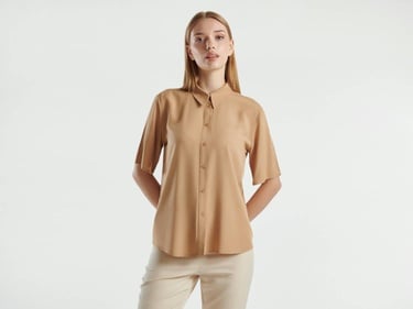  Kadın Bej %100 Viskoz Yarım Kollu Düz Gömlek