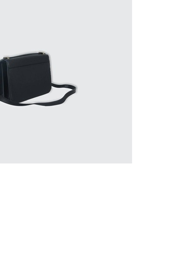  Kadın Siyah Logo Detaylı Metal Tokalı Çanta