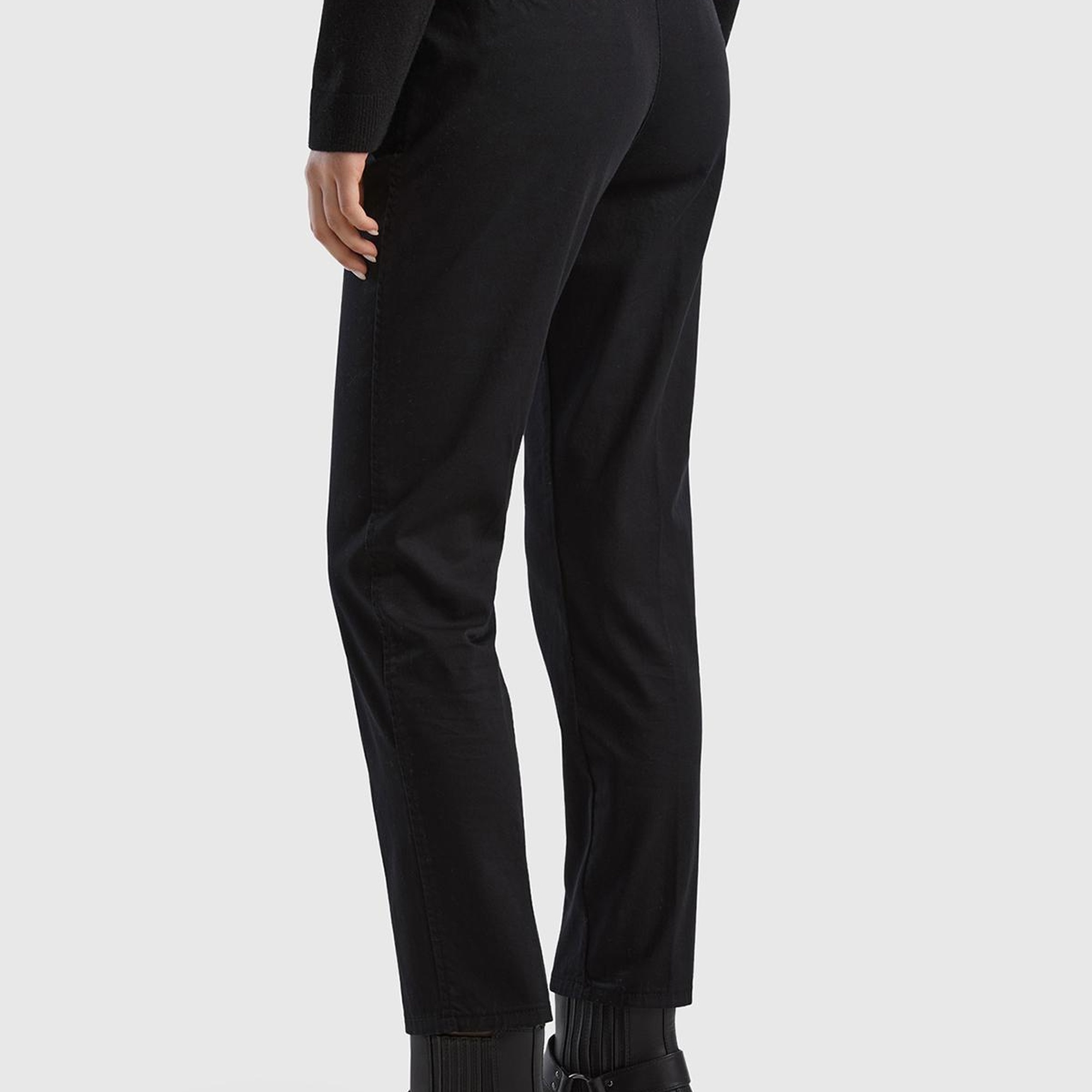 Kadın Siyah Elastanlı Basic Chino Pantolon