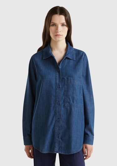  Kadın Koyu Mavi %100 Pamuk Sol Göğsü Cep Detaylı Rahat Kesim Gömlek