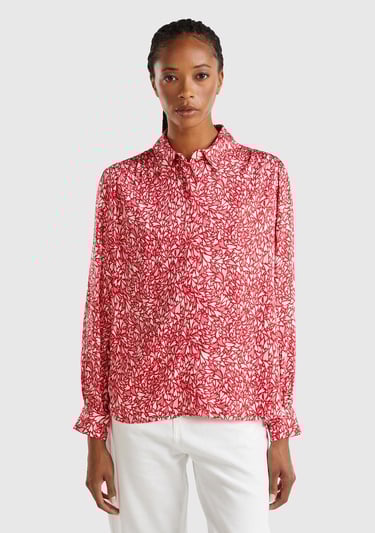  Kadın Kırmızı %100 Viskoz Omuz ve Bilek Detaylı Desenli Uzun Kollu Gömlek