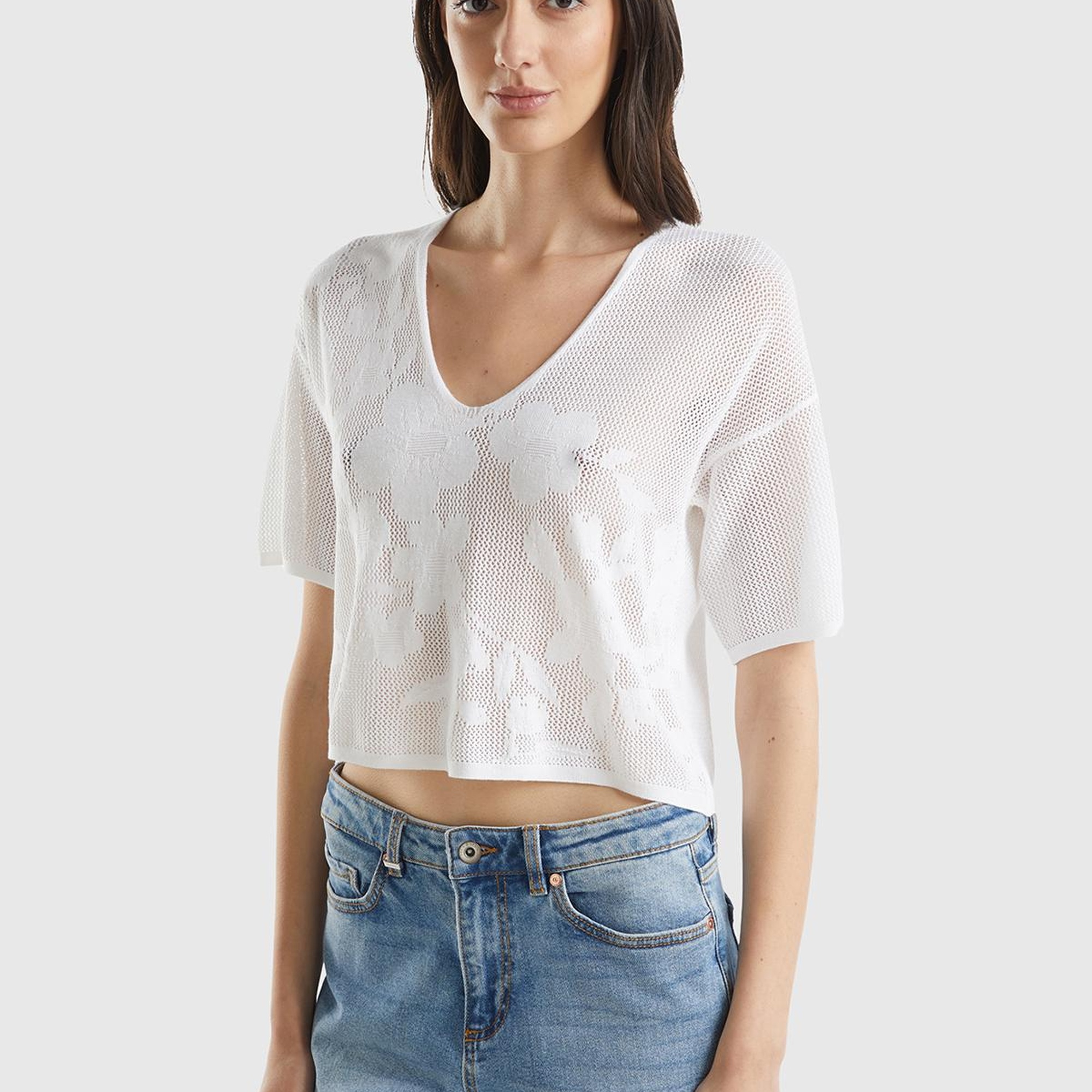 Kadın Beyaz Pamuk Modal Karışımlı Motifli V Yaka Crop Triko T-Shirt