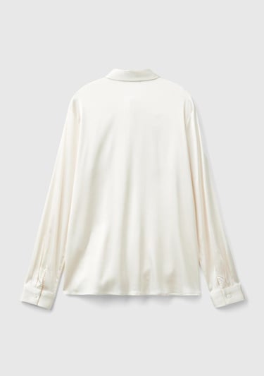  Kadın Krem Viskoz Karışımlı Gizli Düğmeli Sivri Yaka Saten Gömlek