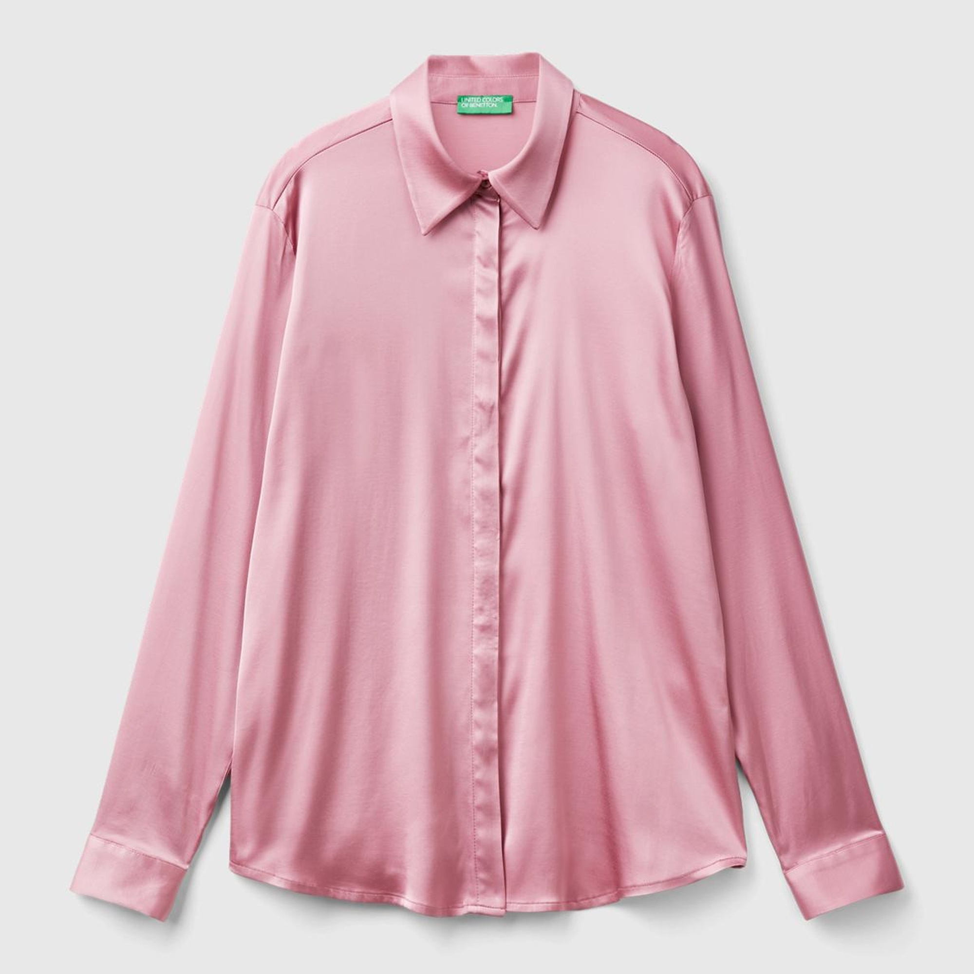 Kadın Pembe Viskoz Karışımlı Gizli Düğmeli Sivri Yaka Saten Gömlek