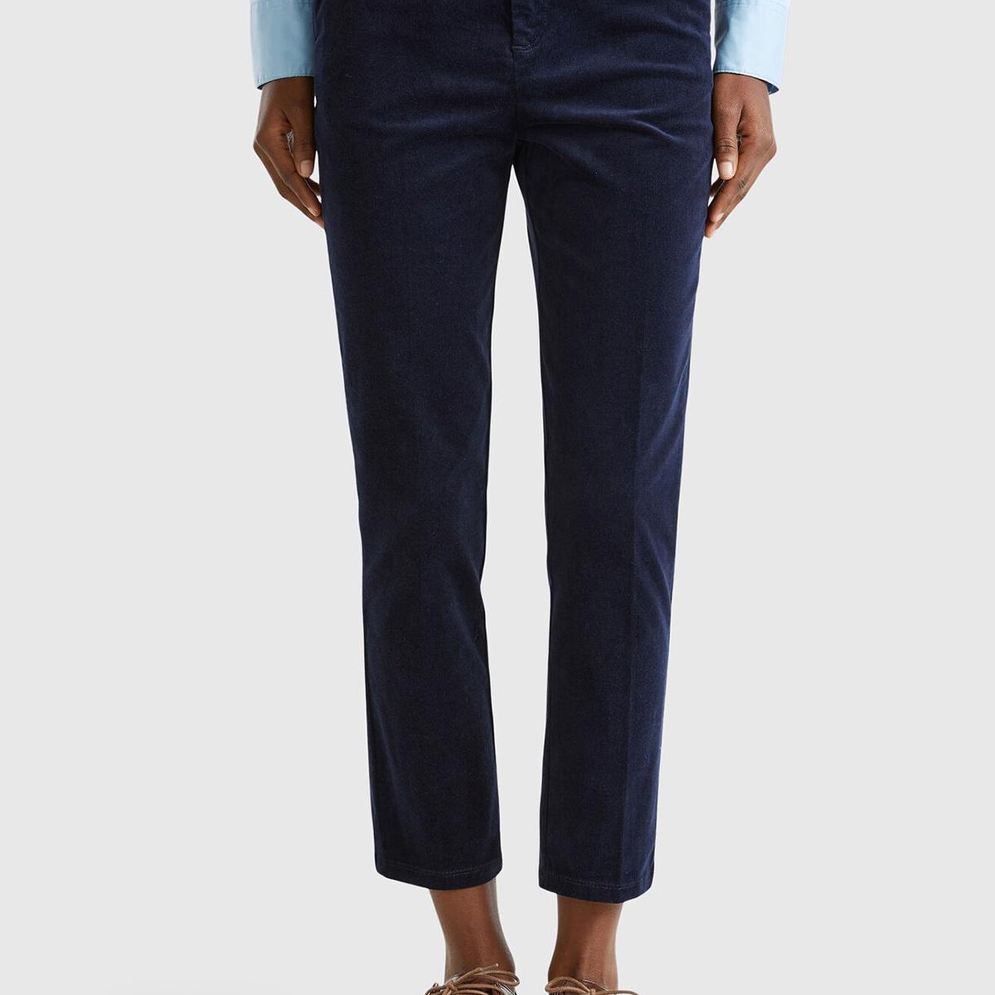 Kadın Lacivert Pamuk ve Modal Karışımlı Önü Cepli Kadife Chino Pantolon