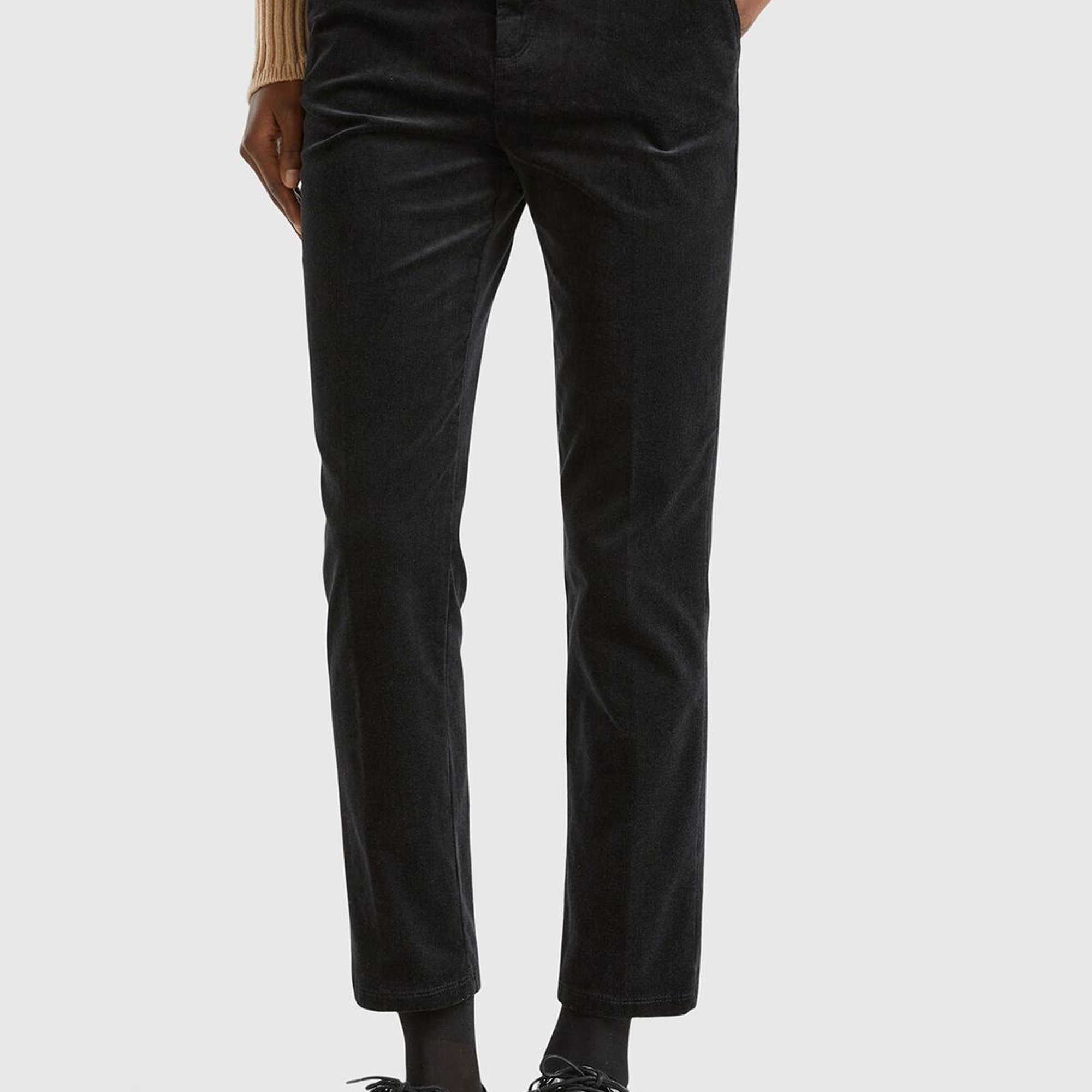 Kadın Siyah Pamuk ve Modal Karışımlı Önü Cepli Kadife Chino Pantolon