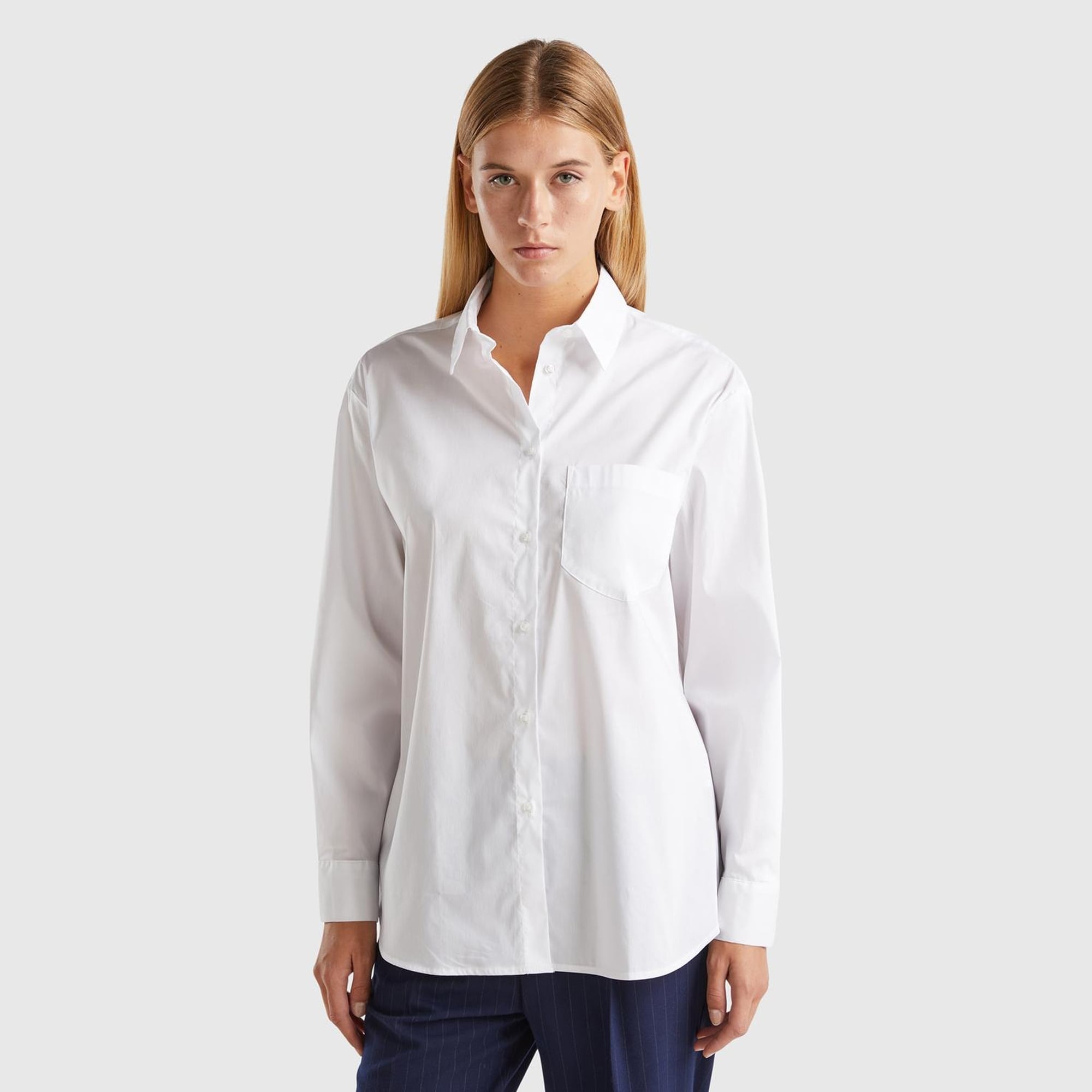 Kadın Beyaz Pamuk Karışımlı Uzun Kollu Sivri Yaka Poplin Gömlek