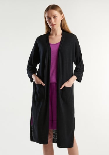  Kadın Siyah Pamuk Keten Karışımlı Yırtmaçlı Uzun Hırka