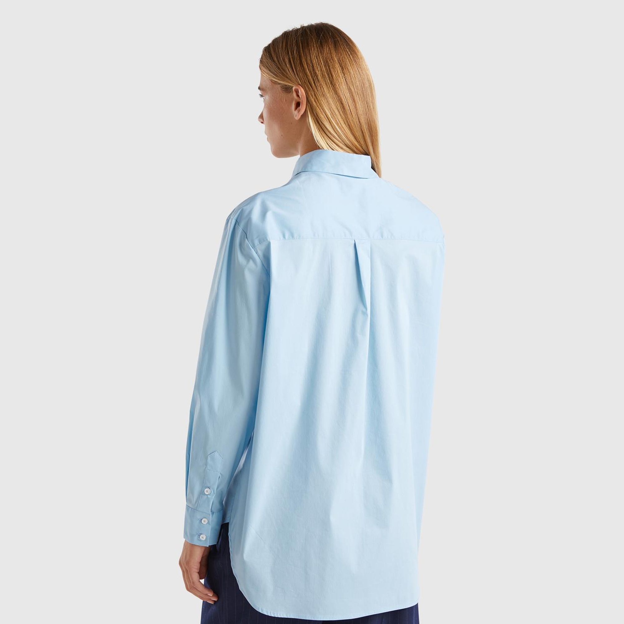 Kadın Turkuaz Pamuk Karışımlı Uzun Kollu Sivri Yaka Poplin Gömlek