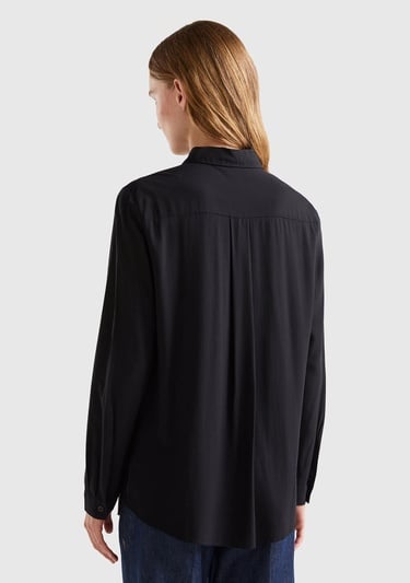  Kadın Siyah %100 Viskoz Etek Ucu Yuvarlak Kesim Düz Gömlek