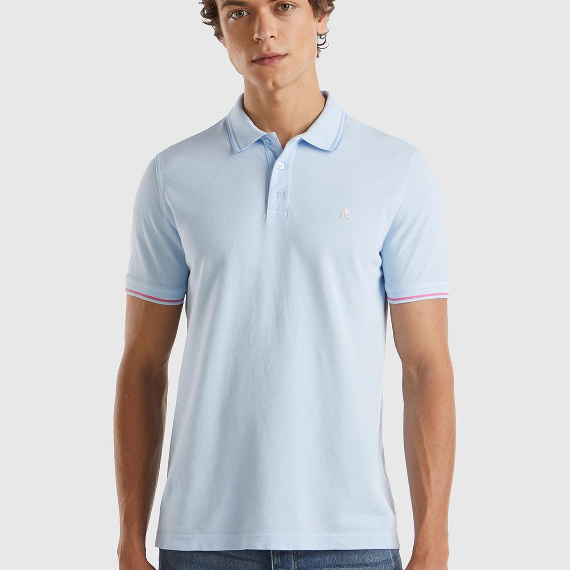 Erkek Açık Mavi %100 Pamuk Göğsü Logo İşlemeli Kontrast Çizgili Polo T-Shirt