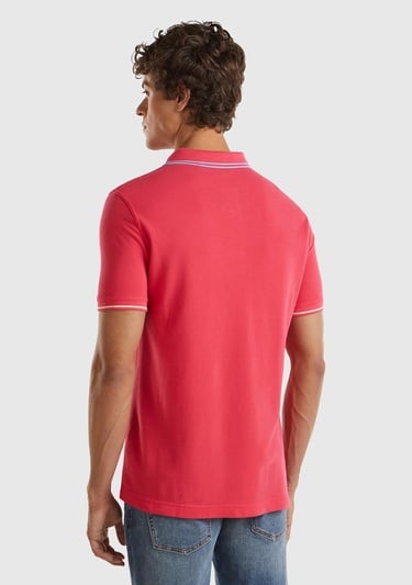  Erkek Koyu Pembe %100 Pamuk Göğsü Logo İşlemeli Kontrast Çizgili Polo T-Shirt