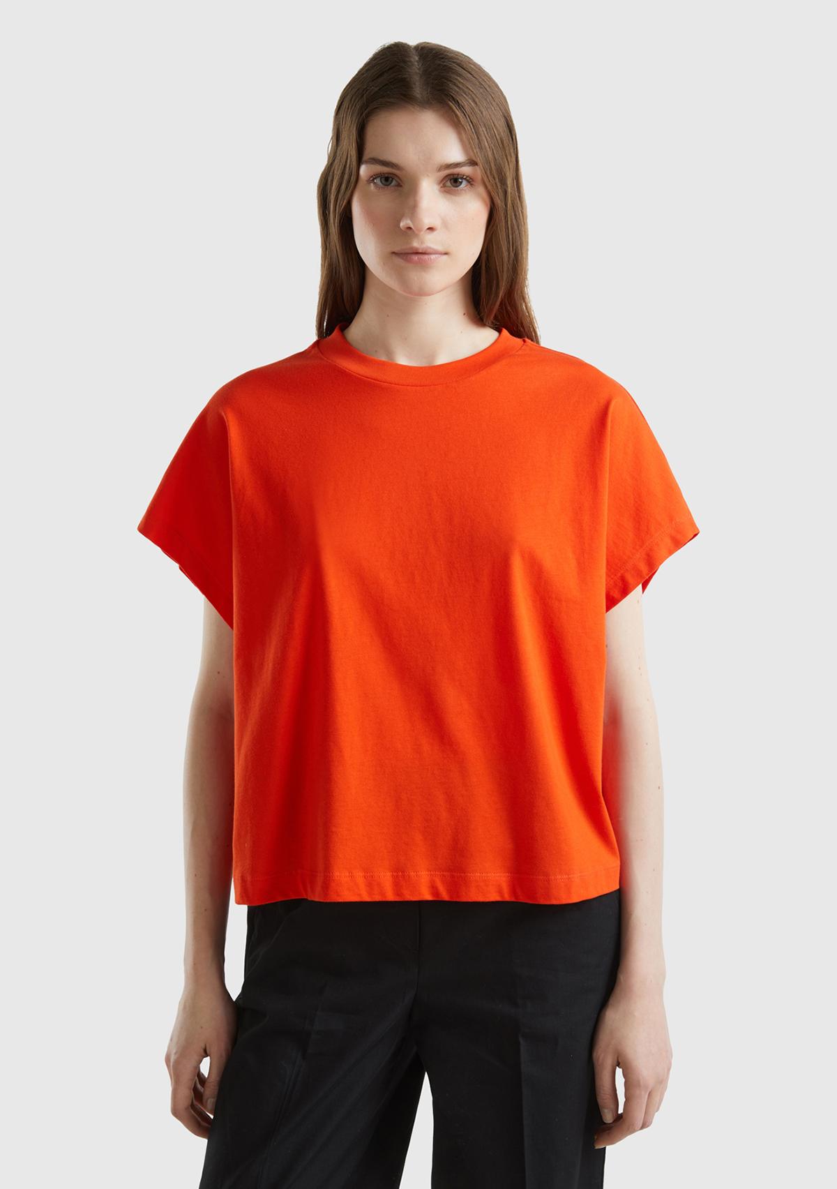  Kadın Nar Çiçeği %100 Pamuk Kimono Kollu Bisiklet Yaka T-Shirt