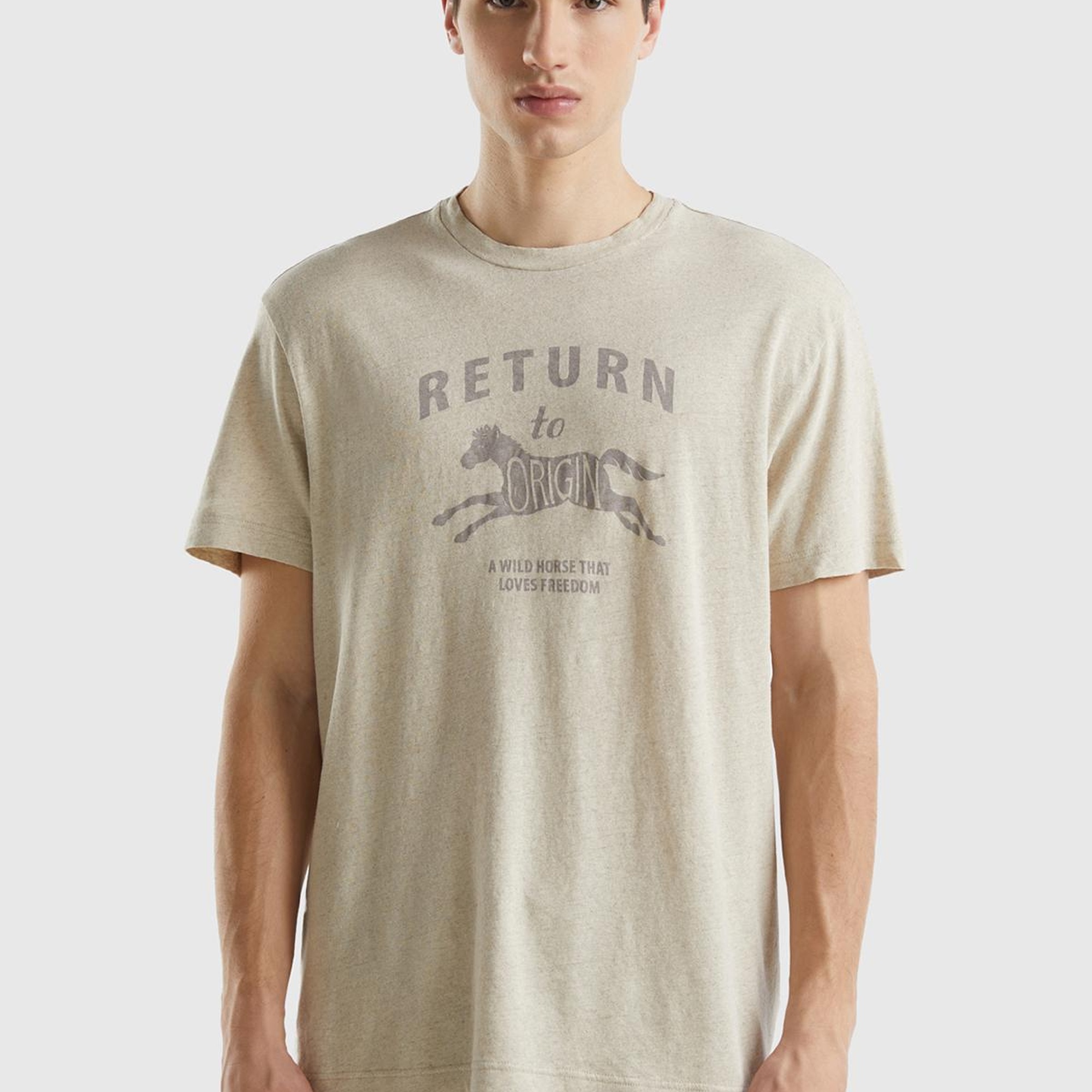 Erkek Bej Keten Karışımlı Bisiklet Yaka Düz Kalıp Basic T-Shirt