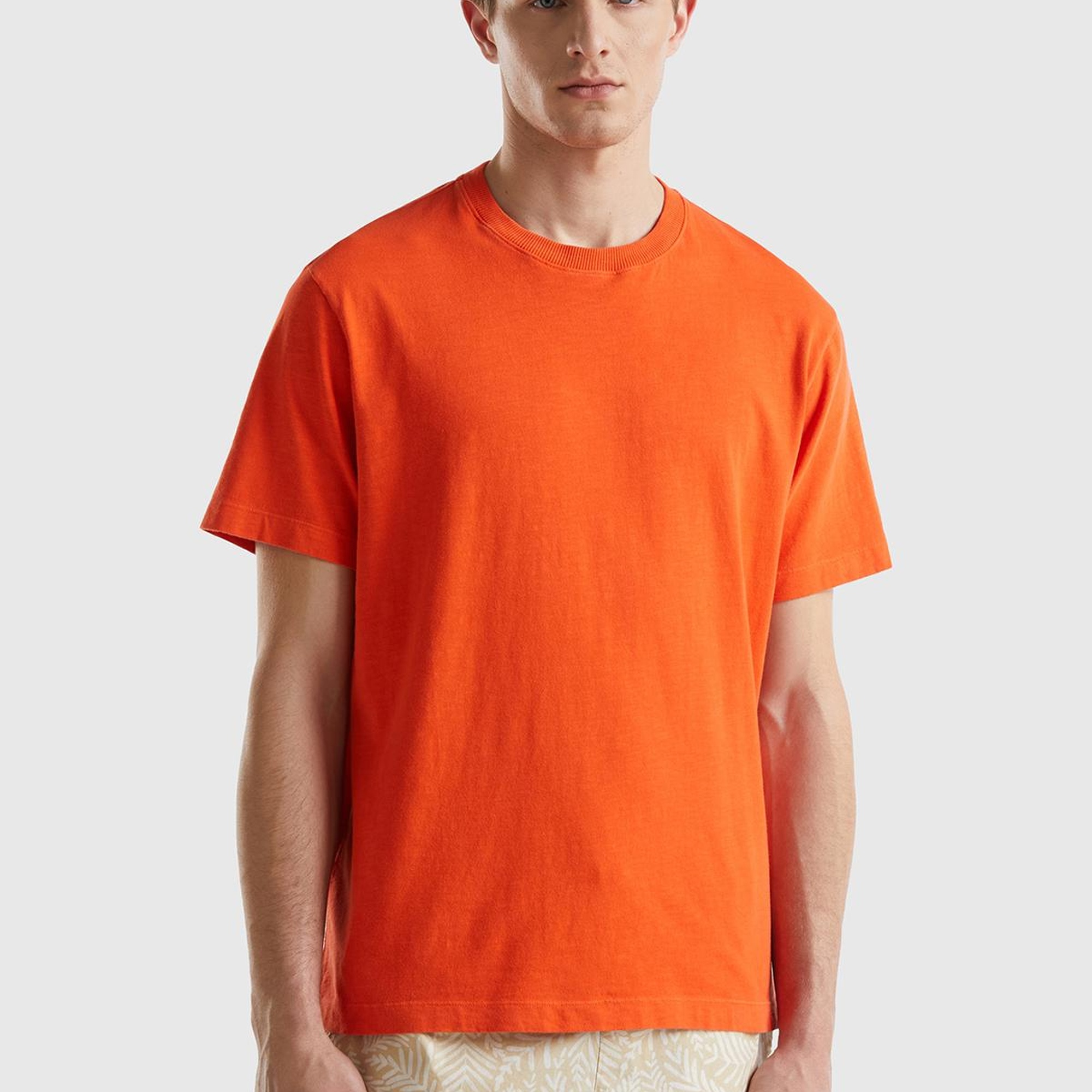 Erkek Turuncu  %100 Pamuk Tek Renkli Rahat Kesim Bisiklet Yaka T-Shirt