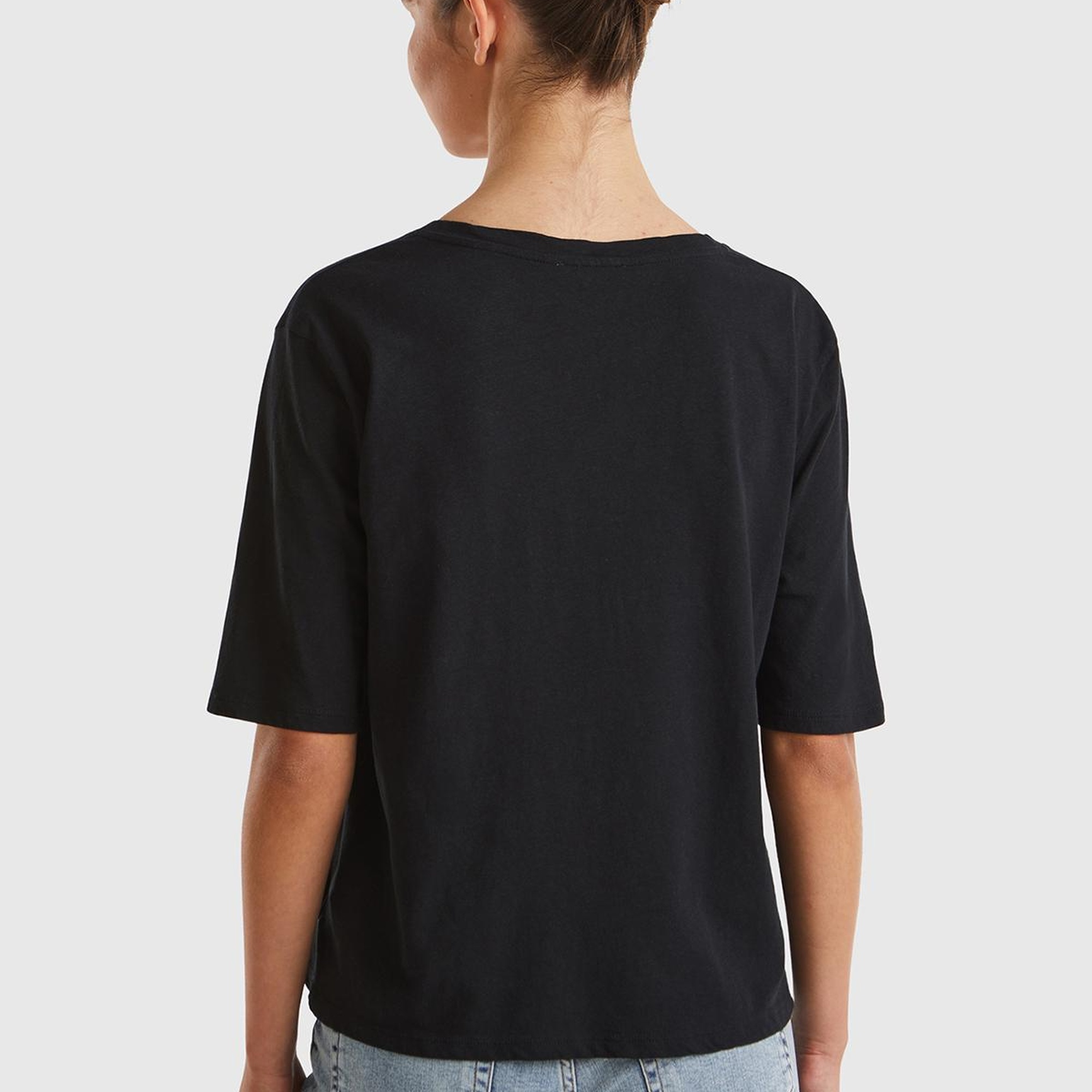 Kadın Siyah Pamuk Keten Karışımlı V Yaka Rahat Kesim T-Shirt