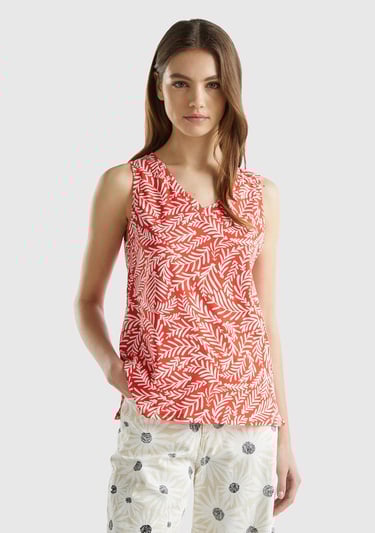  Kadın Kırmızı %100 Pamuk Tamamı Desenli Yırtmaçlı Geniş V Yaka Atlet