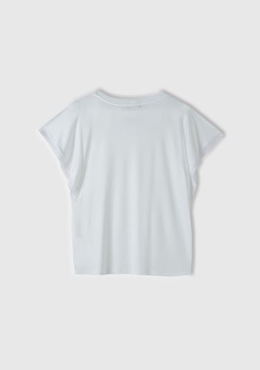  Kadın Beyaz %100 Viskoz Kolları Fırfır Detaylı Geniş Yaka T-Shirt