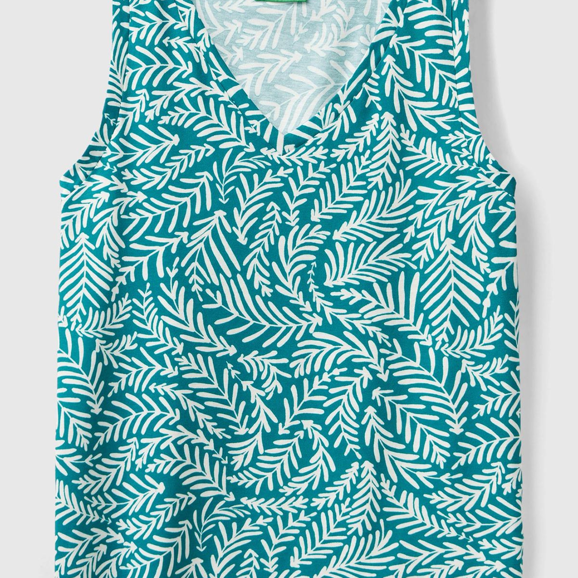 Kadın Yeşil Mix %100 Pamuk Tamamı Desenli Yırtmaçlı Geniş V Yaka Atlet