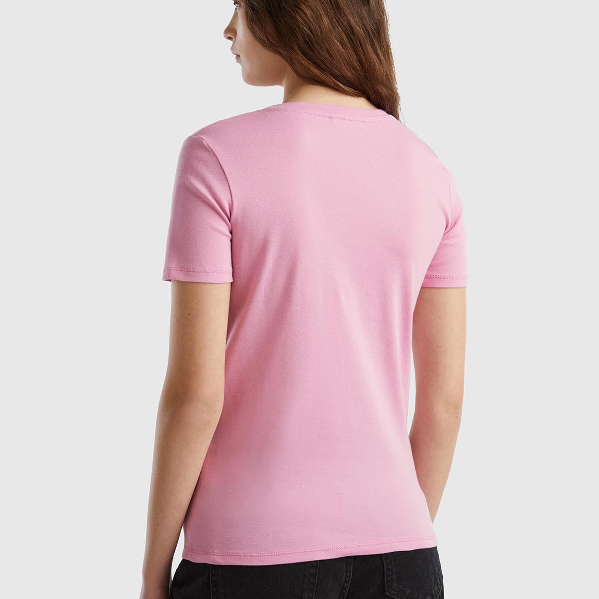 Kadın Açık Pembe %100 Pamuk V Yaka Basic T-Shirt