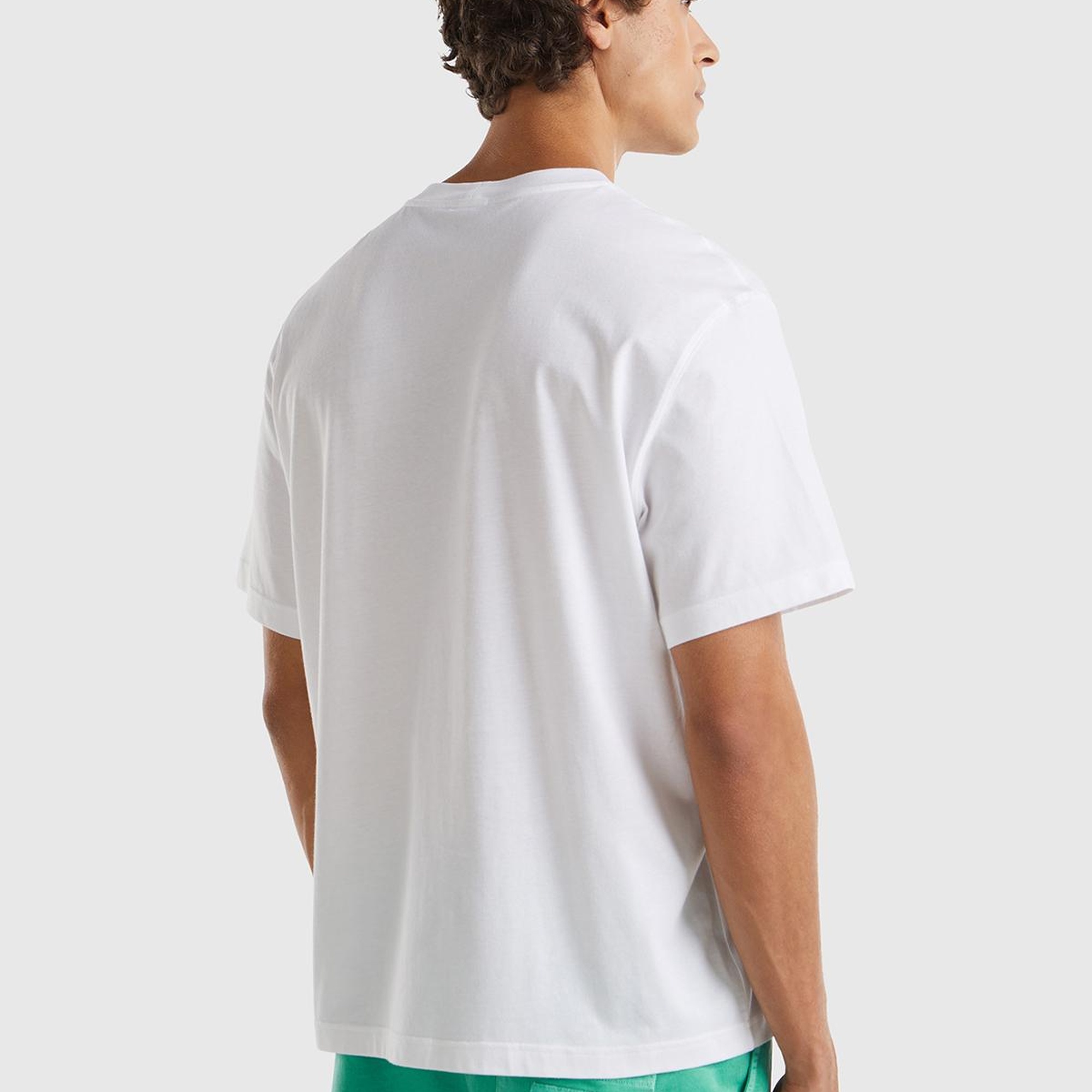 Erkek Beyaz %100 Pamuk Önü Arkası Grafik Baskılı Bisiklet Yaka T-Shirt