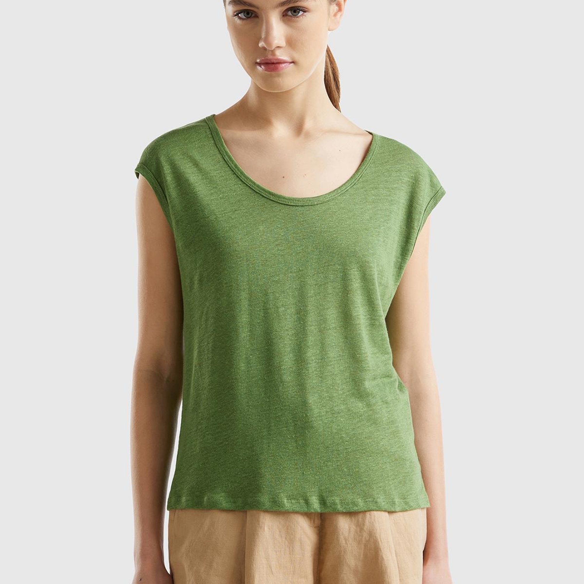 Kadın Soluk Yeşil %100 Keten Rahat Kalıp Geniş Bisiklet Yaka Kolsuz T-Shirt