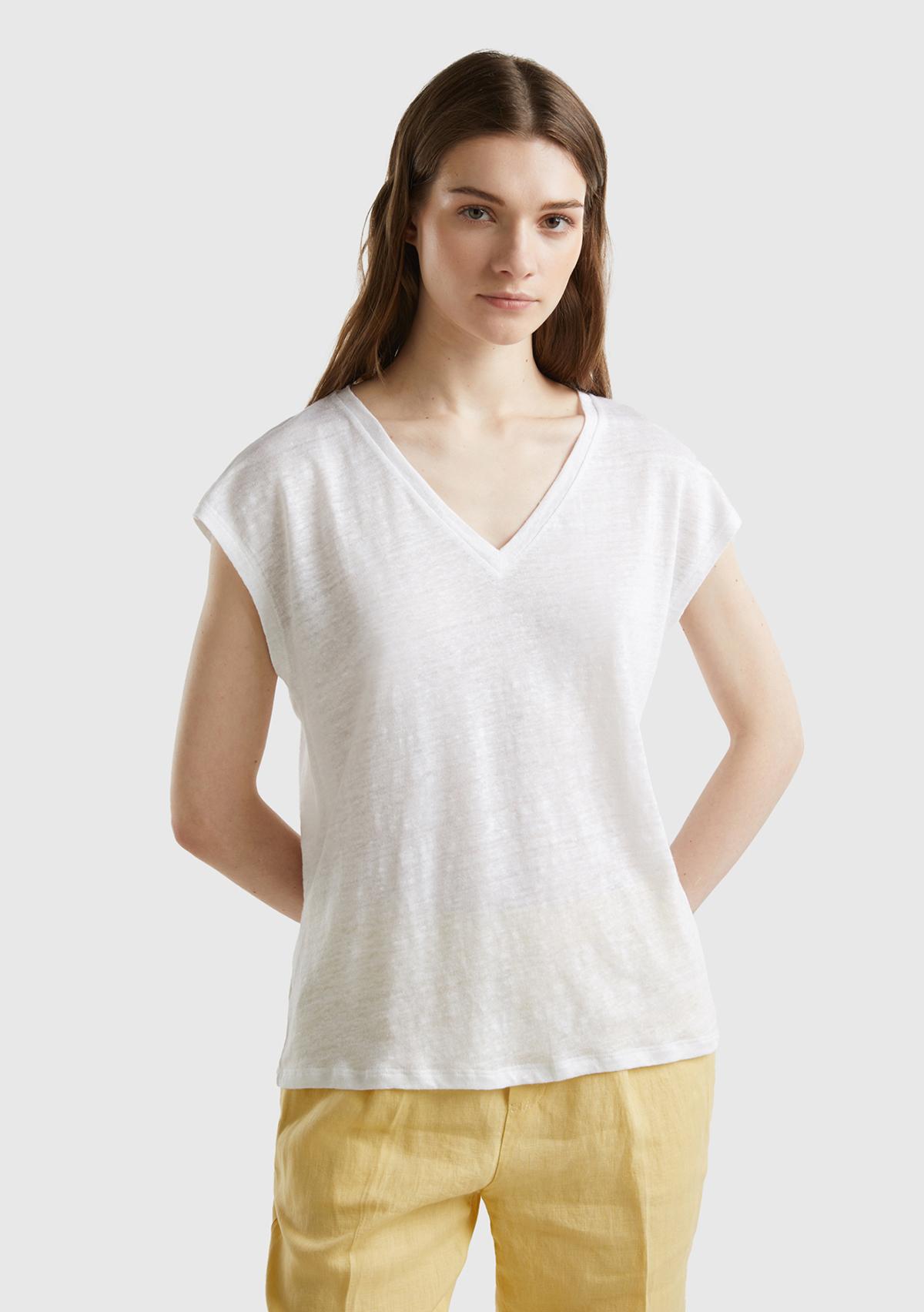  Kadın Beyaz %100 Keten Rahat Kalıp Derin V Yaka Kolsuz T-Shirt