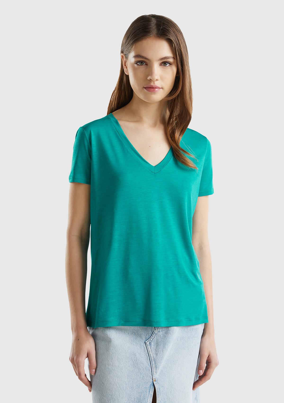  Kadın Petrol Yeşili %100 Liyosel V Yaka T-Shirt