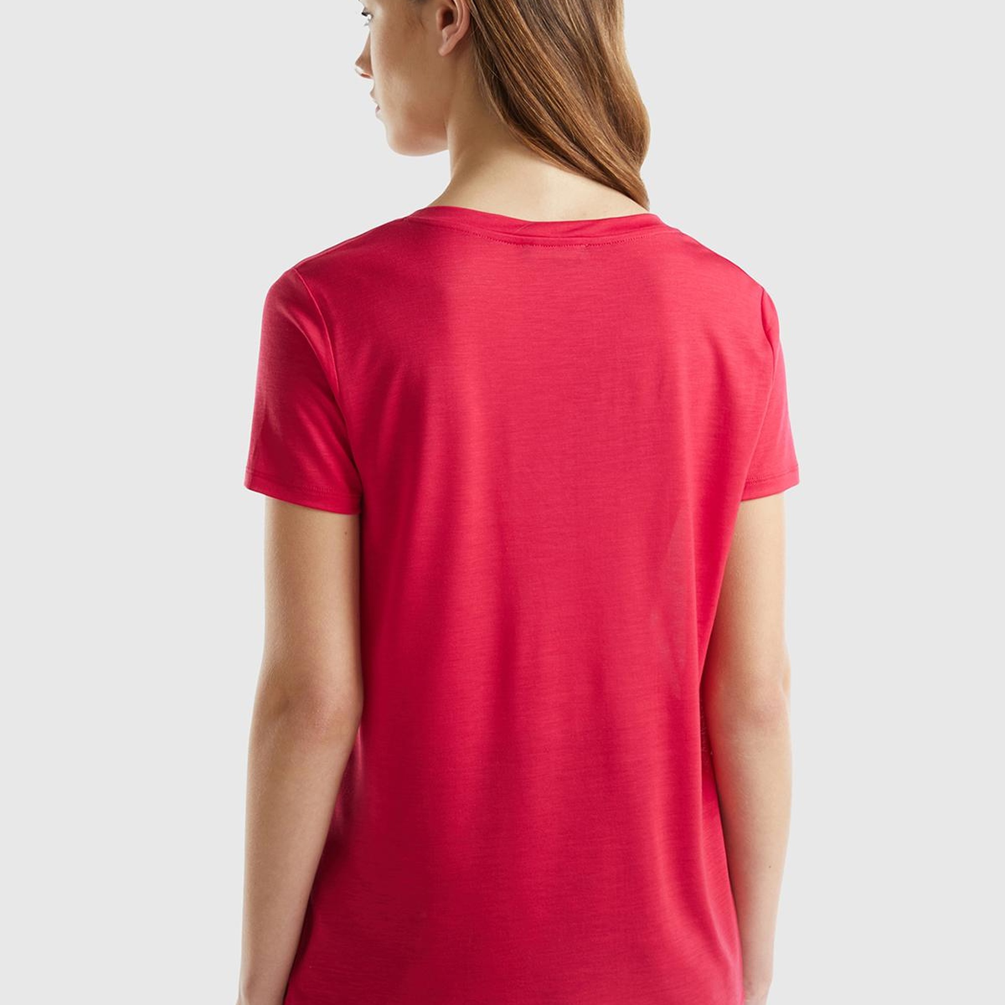 Kadın Vişne %100 Liyosel V Yaka T-Shirt