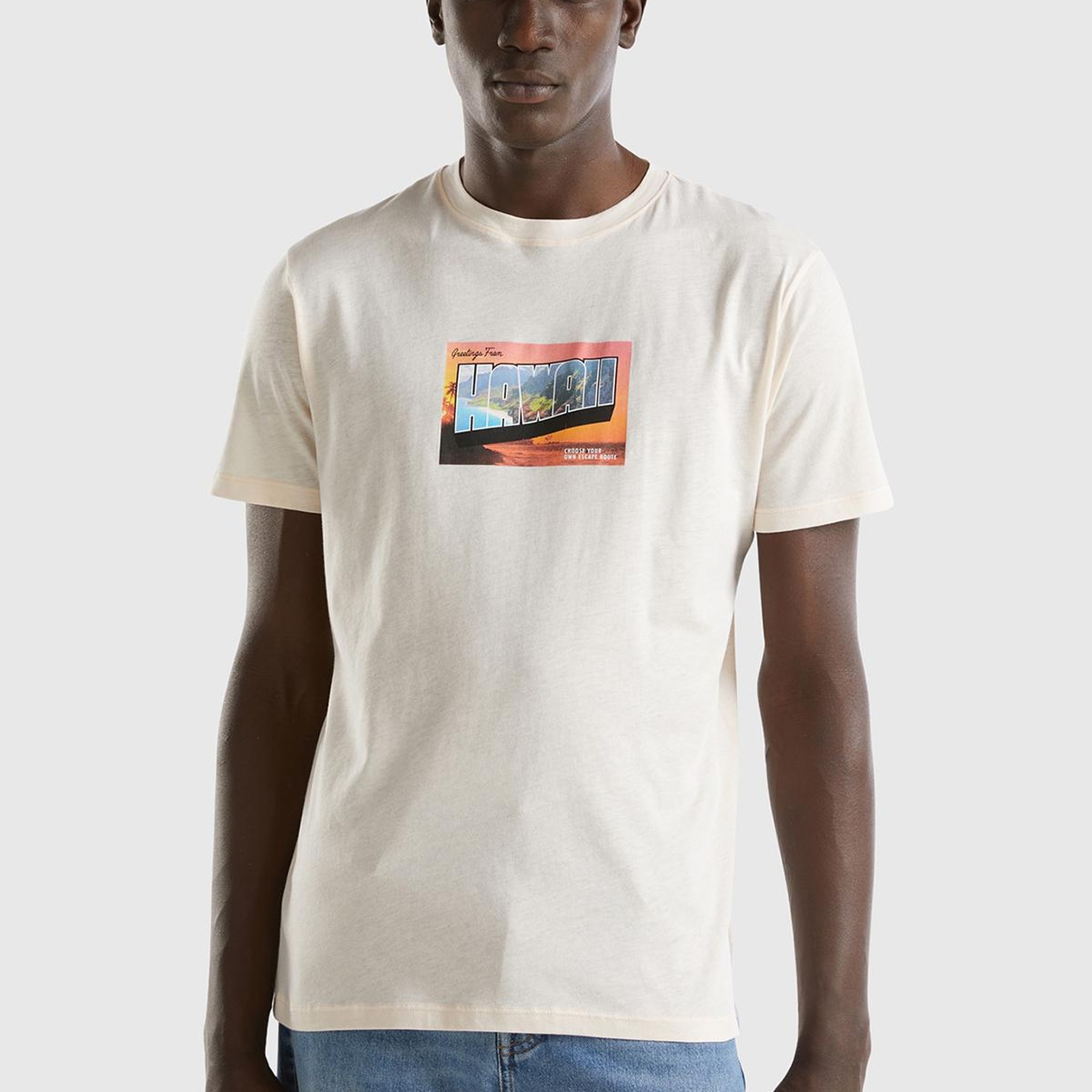 Erkek Krem %100 Pamuk Önü Fotoğraf Baskılı Dekoratif Dikişli T-Shirt