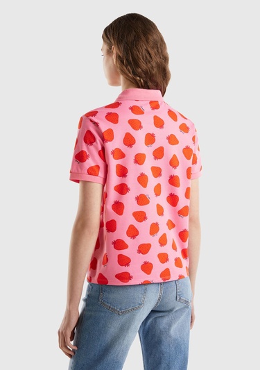  Kadın Pembe-Kırmızı Streç Pamuklu Göğsü Logo İşlemeli Tamamı Desenli Polo T-Shirt