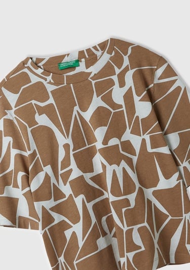  Kadın Bej Pamuk Keten Karışımlı Tamamı Baskılı Bisiklet Yaka T-Shirt