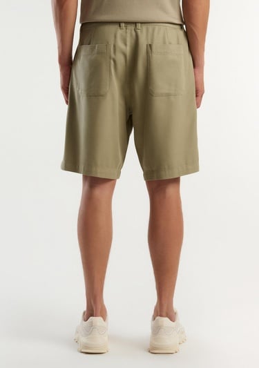  Erkek Haki Pamuk Karışımlı Büyük Yama Cepli Bermuda Şort