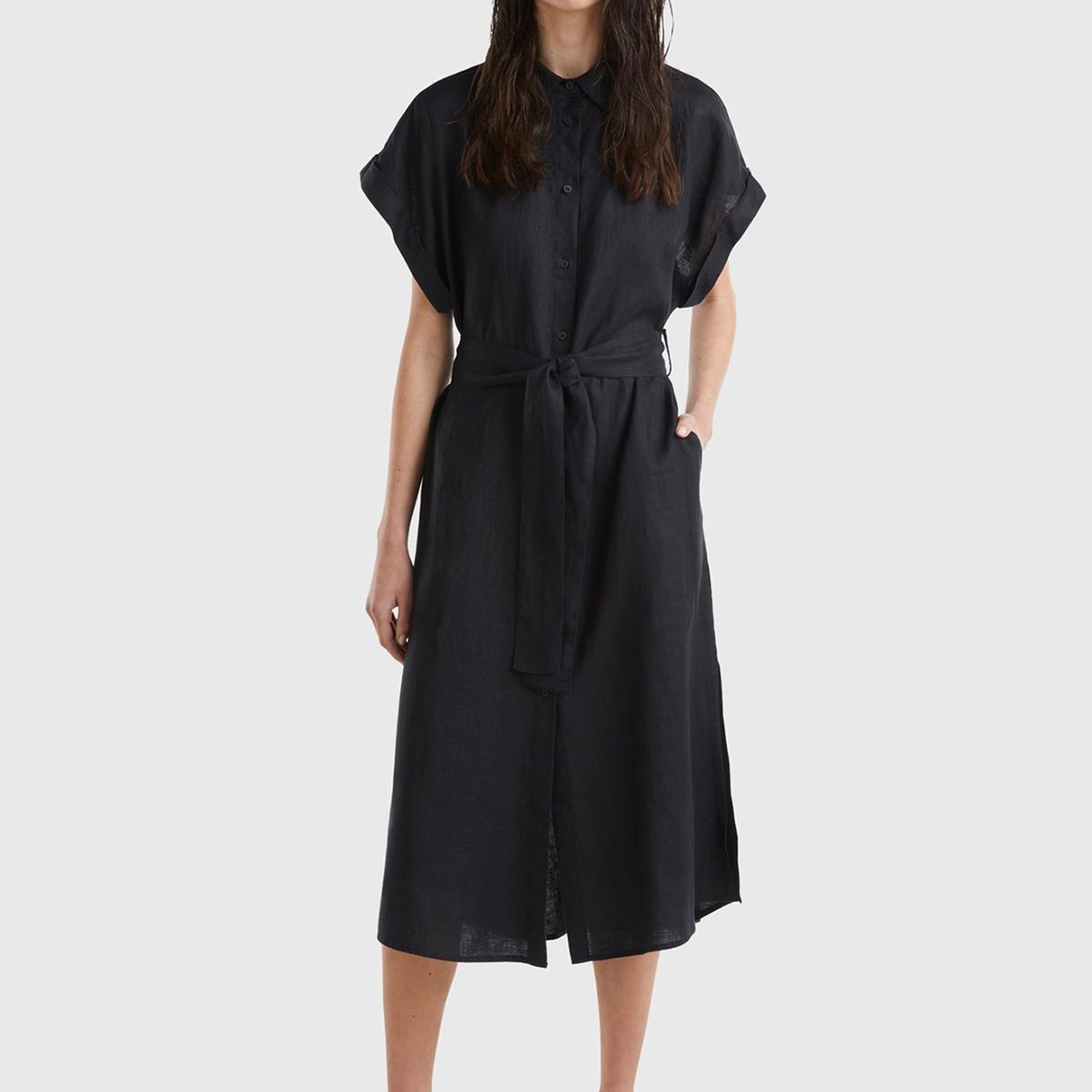 Kadın Siyah %100 Keten Önü Düğme Kapamalı Beli Kuşaklı Midi Elbise