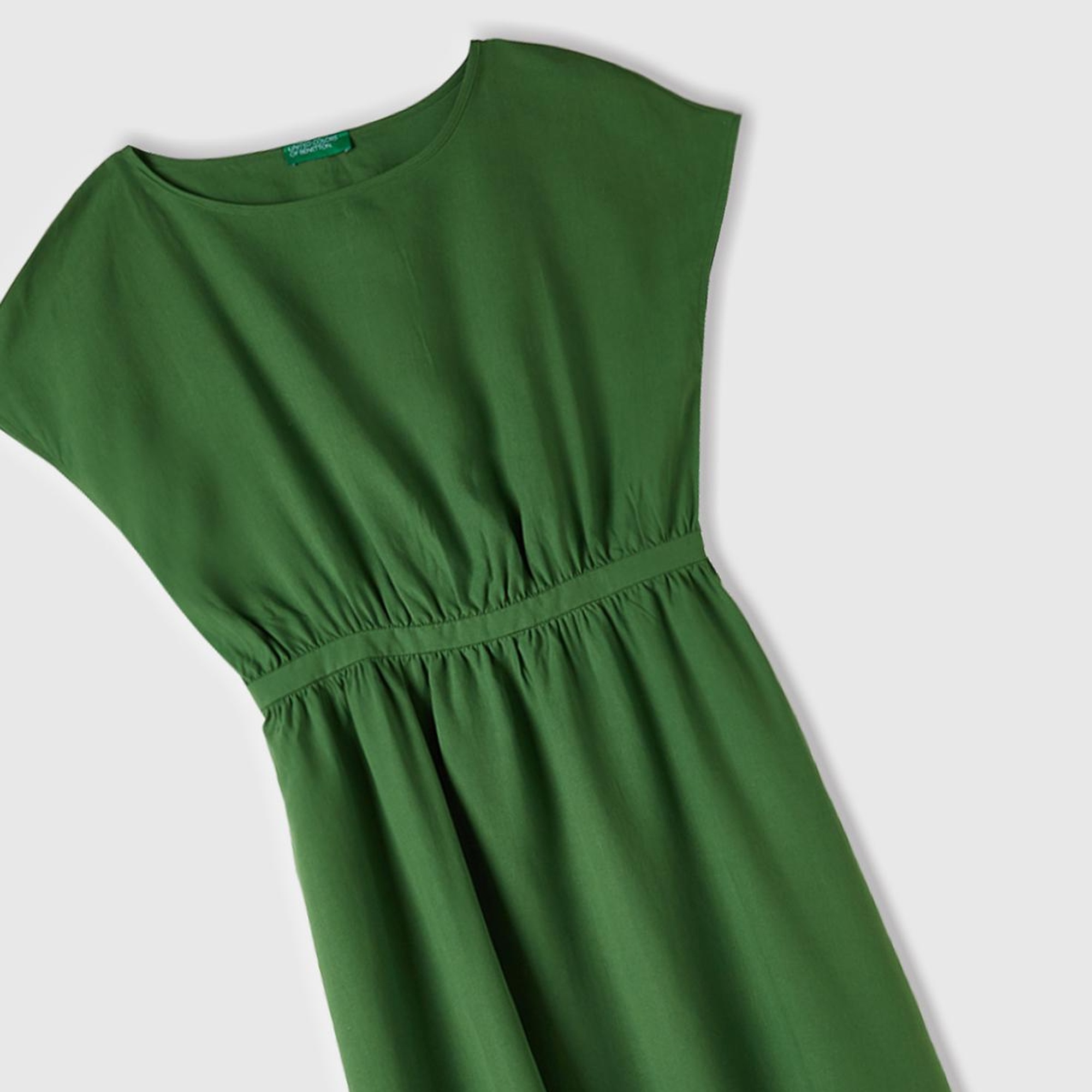 Kadın Soluk Yeşil Liyosel ve Keten Karışımlı Beli Büzgülü Kayık Yaka Elbise