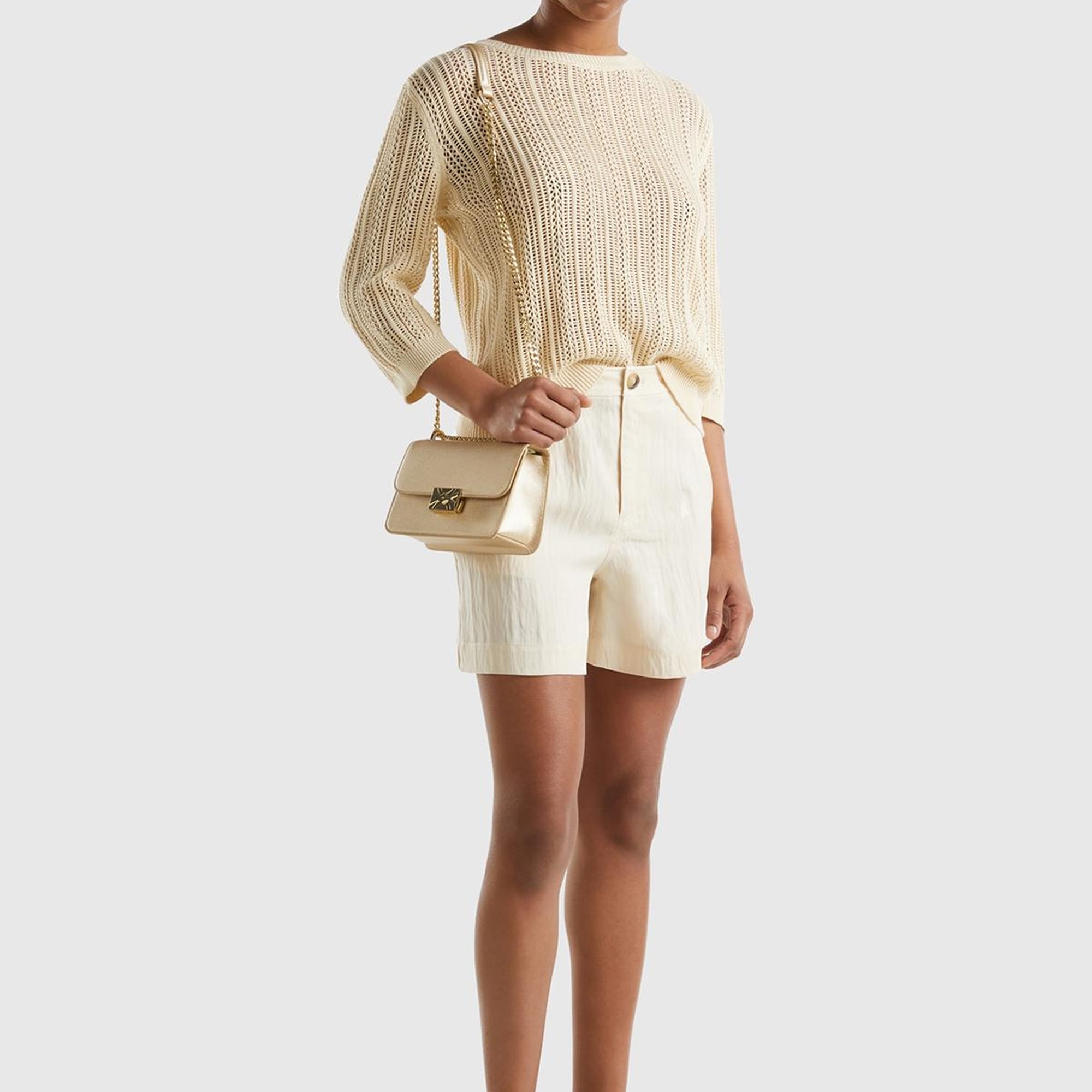 Kadın Bej Liyosel Karışımlı Yama Cepli Kemer Delikli Şort