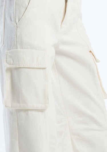  Kadın Krem %100 Pamuk Arkası Logo Etiketli Yama Cepli Bol Pantolon