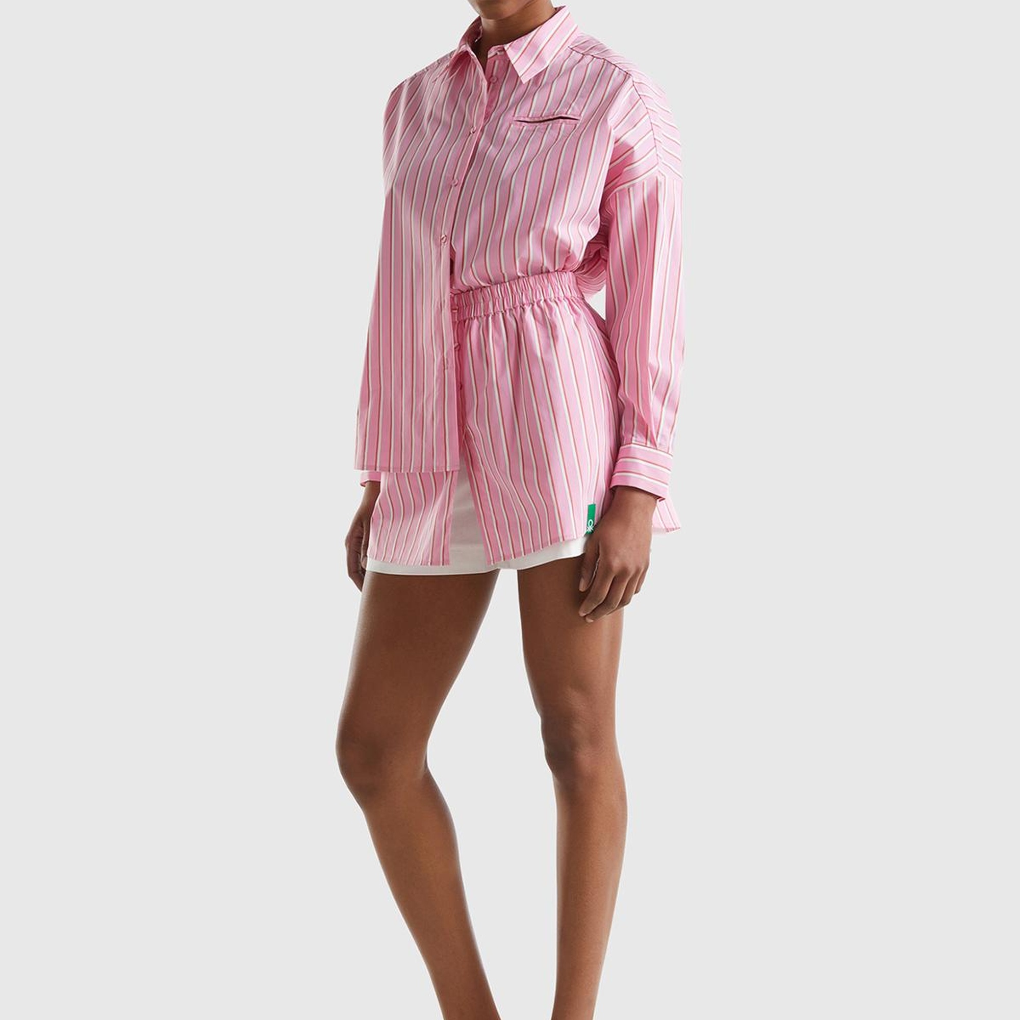 Kadın Pembe Düğmeli Önü Logo Detaylı Beli Büzgülü Çizgili Şort Etek