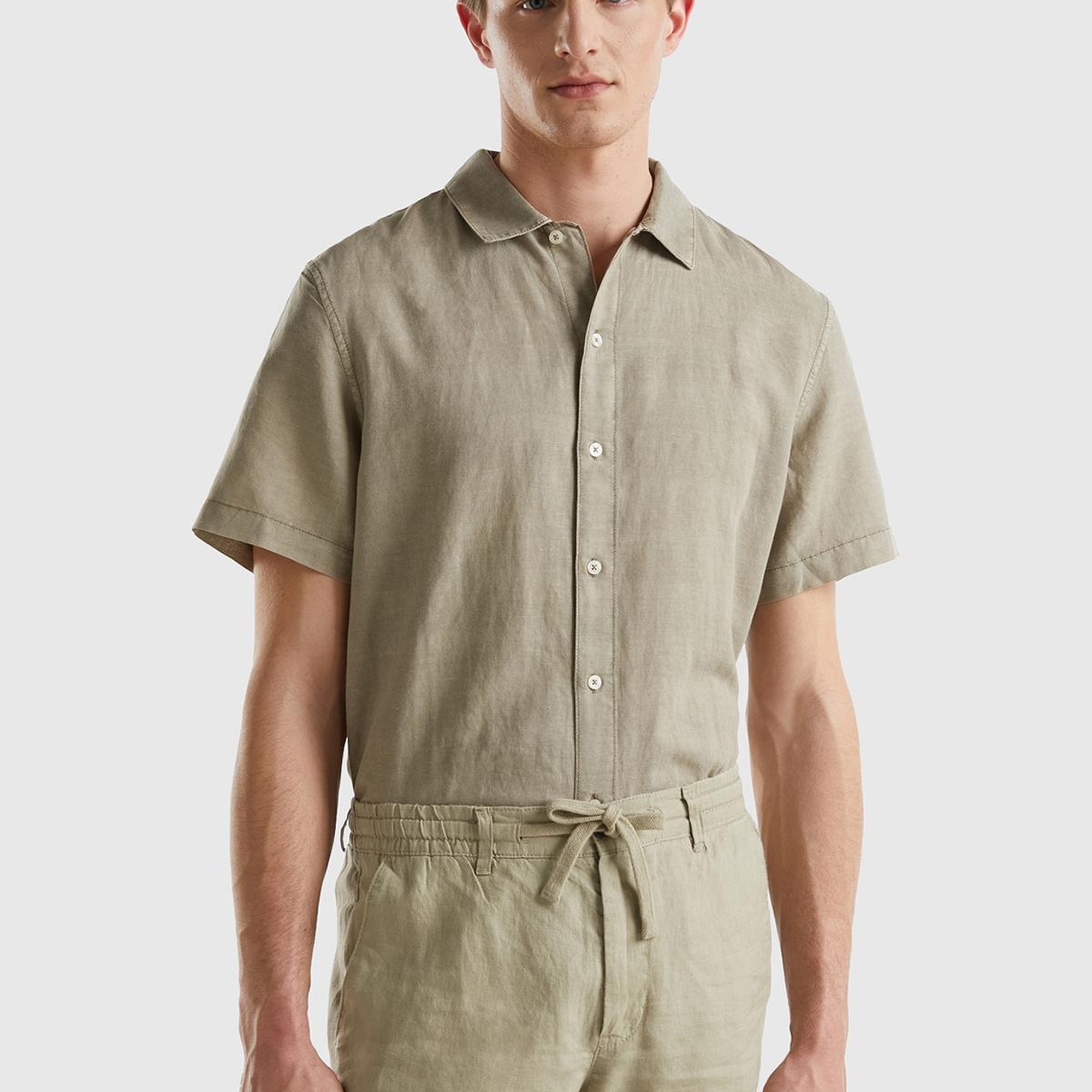 Erkek Haki Keten&Koton Karışımlı Kısa Kollu Regular Fit Gömlek