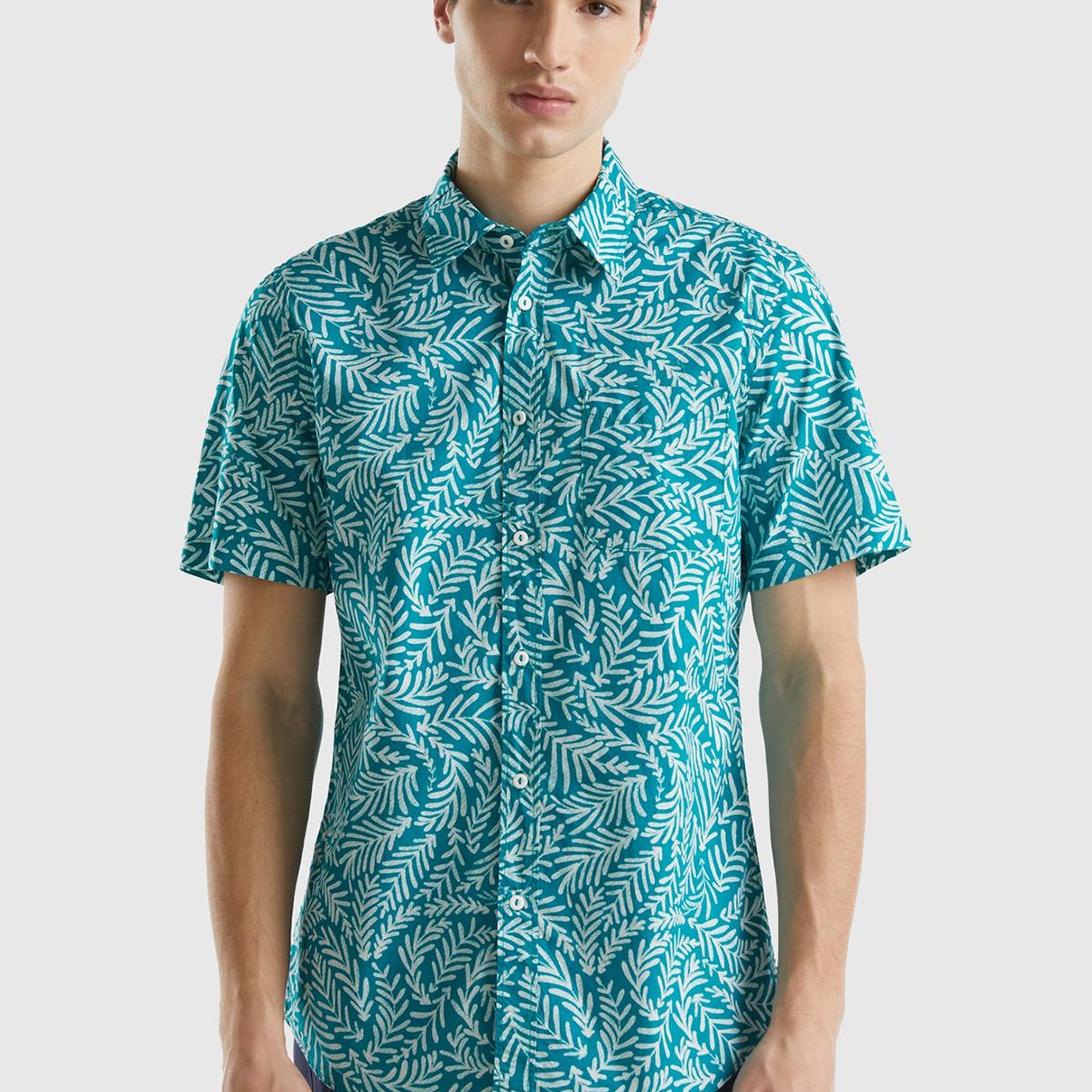 Erkek Yeşil Mix %100 Pamuk Tamamı Baskılı Göğüs Cepli Kısa Kollu Gömlek