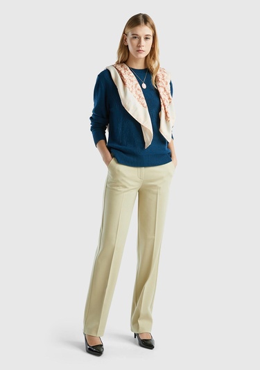  Kadın Bej Viskoz Karışımlı Beli Kalın Bantlı Cepli Pantolon